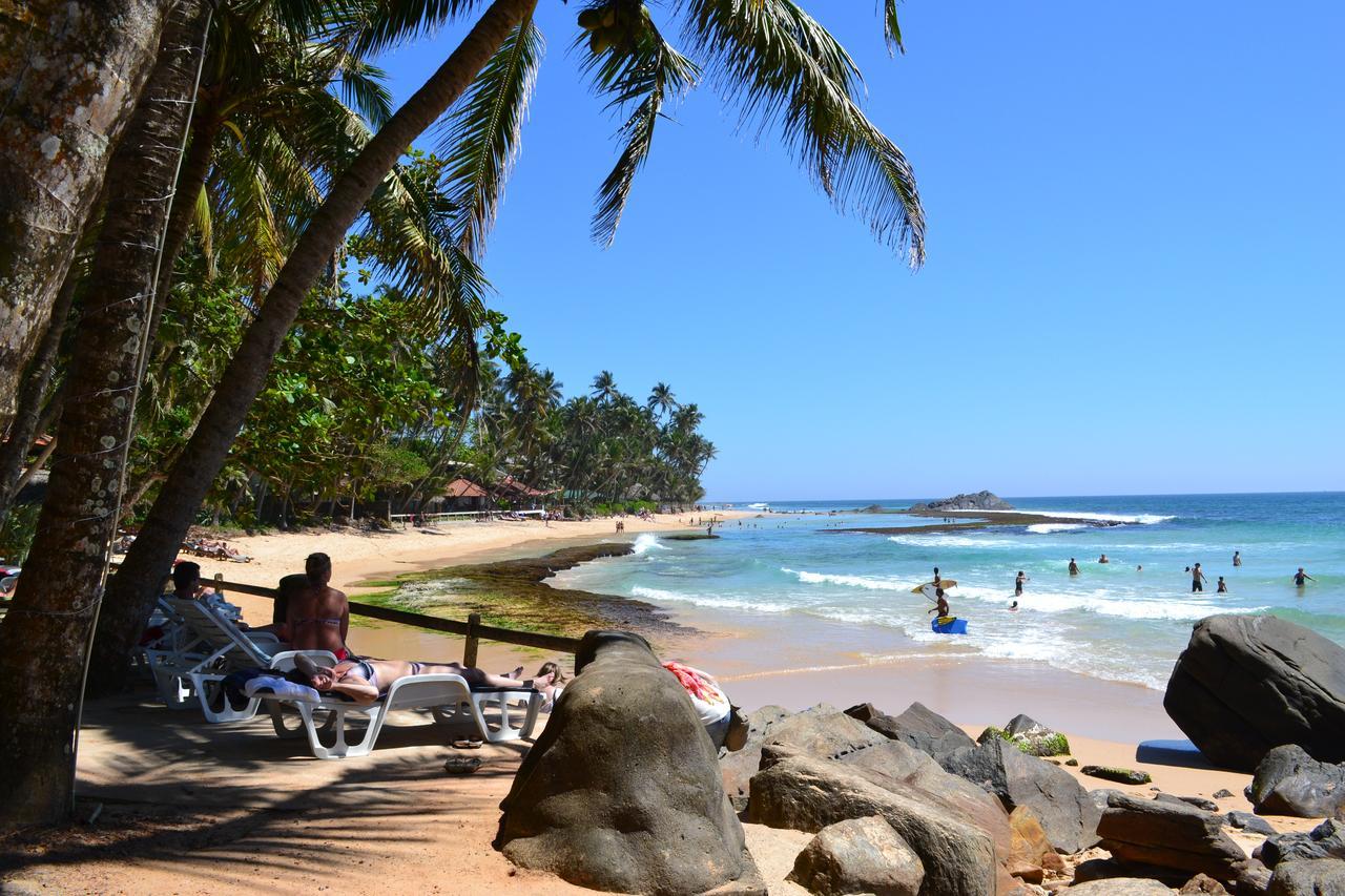 Унаватуна Шри Ланка. Пляж Унаватуна Шри Ланка. Шри Ланке уно ватуна. Пляж Унаватуна Шри Ланка 2022.